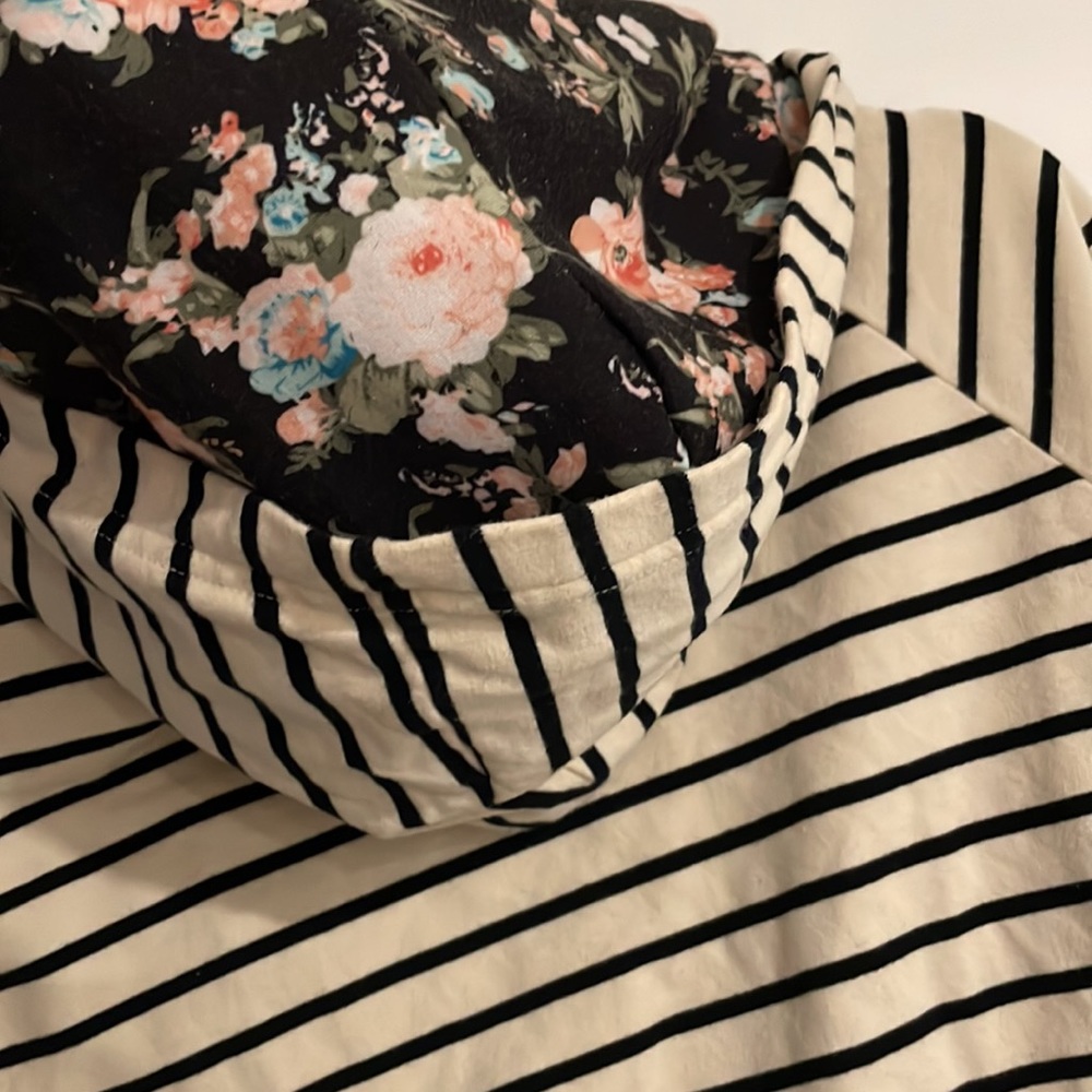 AMPERSAND AVE Striped Cream and Black Sweater - Picture 4 of 4